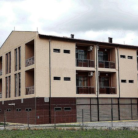 Семеен Хотел Инканто Севлиево Екстериор снимка